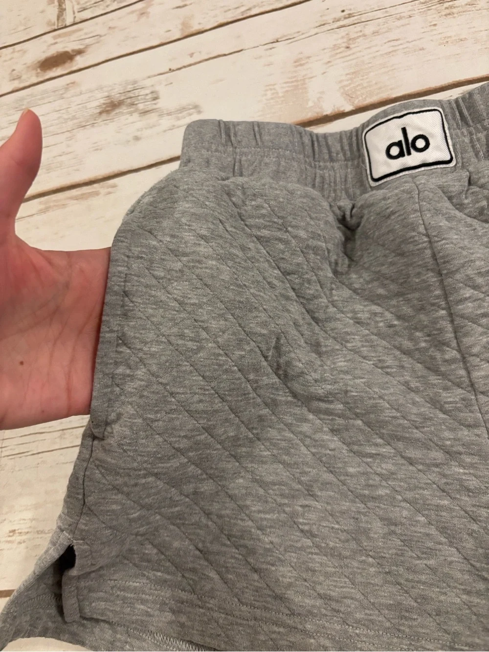 Alo Yoga Heather Gray Quilted Arena Boxing Athletic Lounge Shorts Size XS